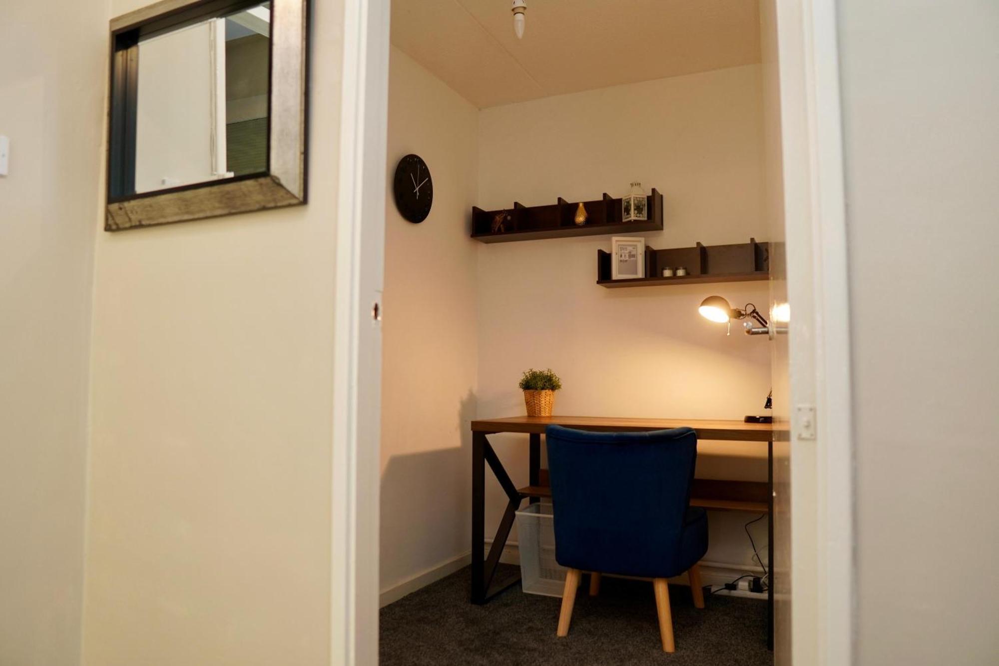 Appartamento Spacious 1bd Flat Near London, Office, Smart Tv